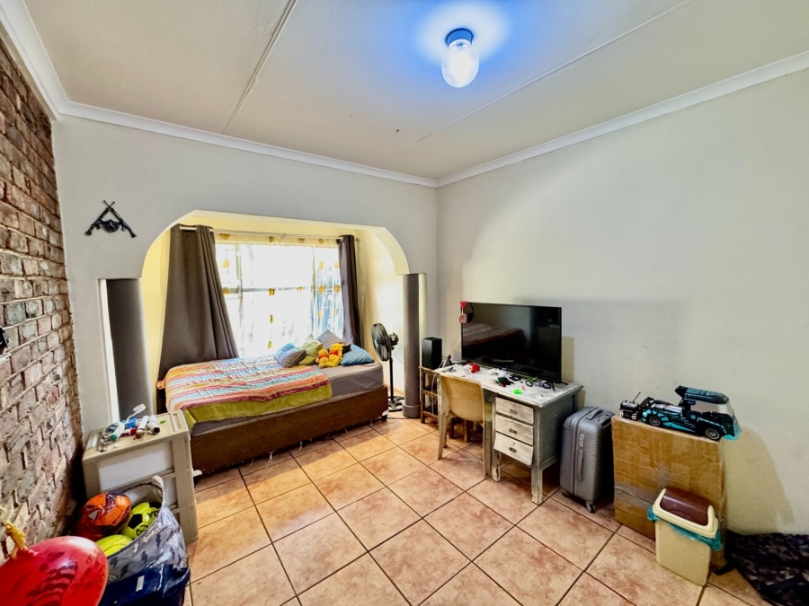 3 Bedroom Property for Sale in Mooivallei Park North West